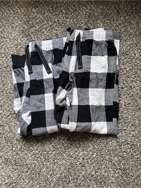 Women’s 2 pack of  Black & White Buffalo Plaid Lounge Pants